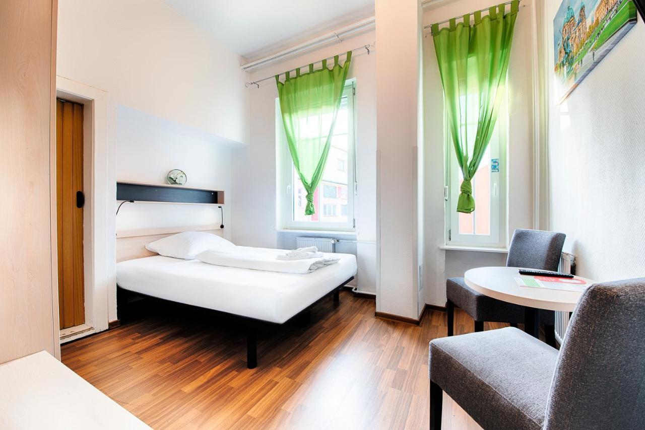 Hotel B1 Berlin Extérieur photo
