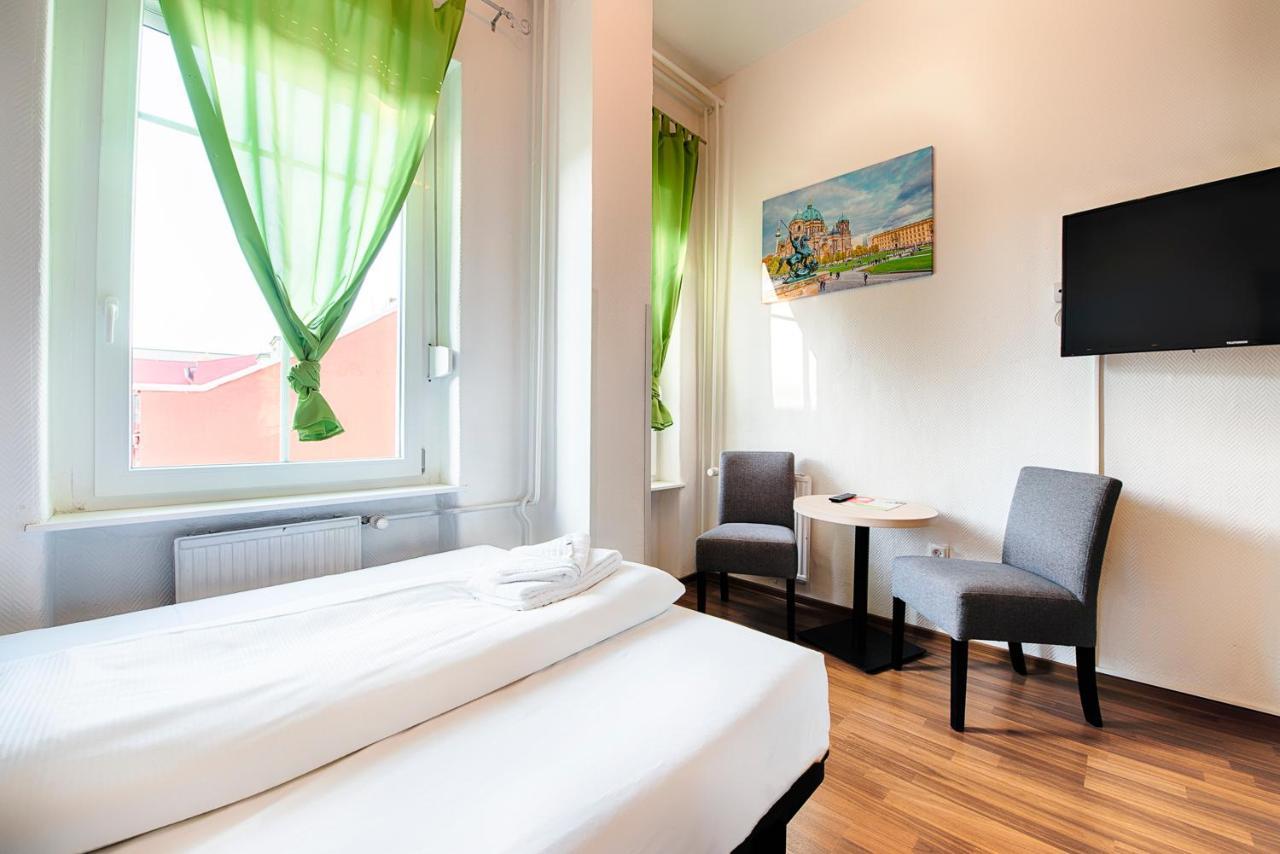 Hotel B1 Berlin Extérieur photo